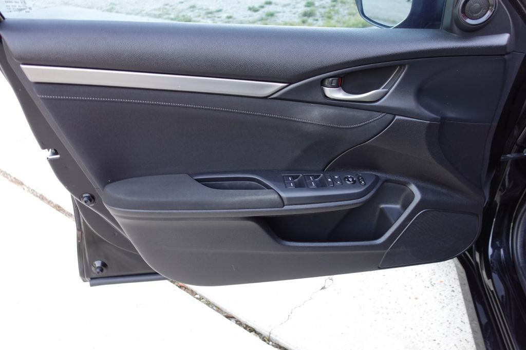 2018 Honda Civic Image 27