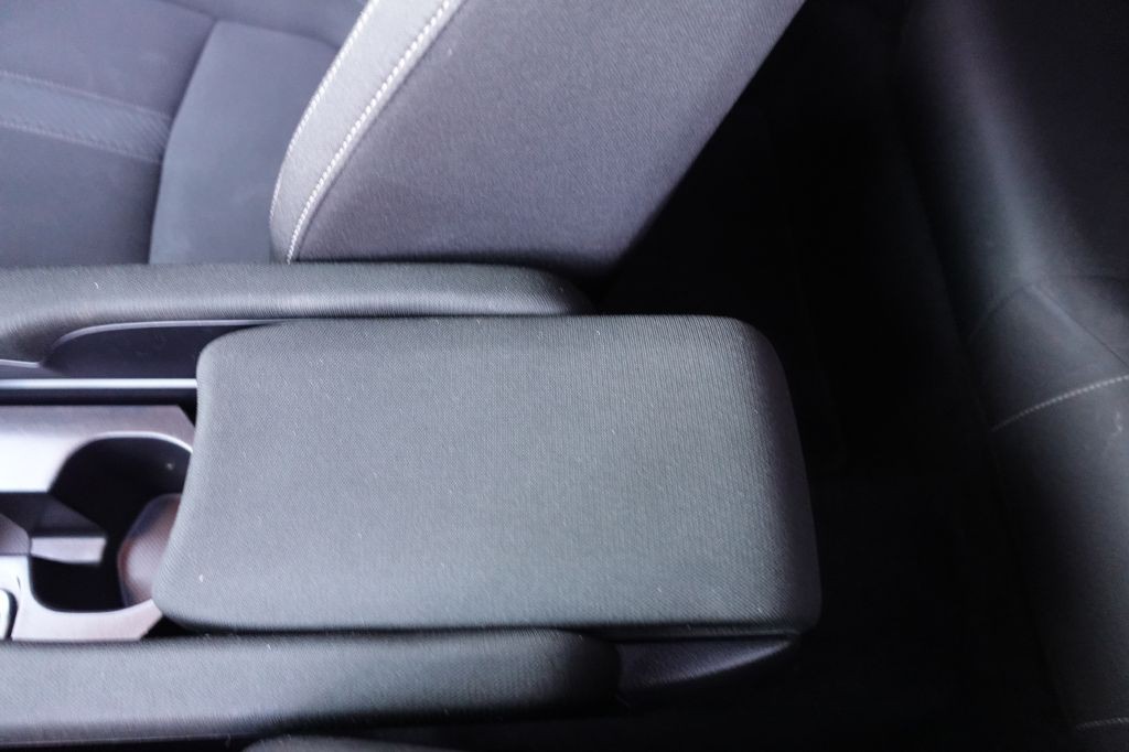 2018 Honda Civic Image 31