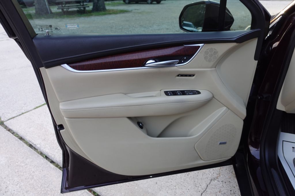 2018 Cadillac XT5 Image 29