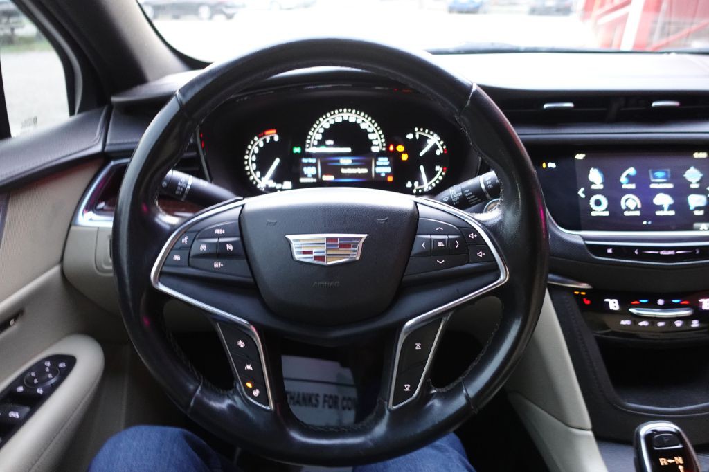 2018 Cadillac XT5 Image 55