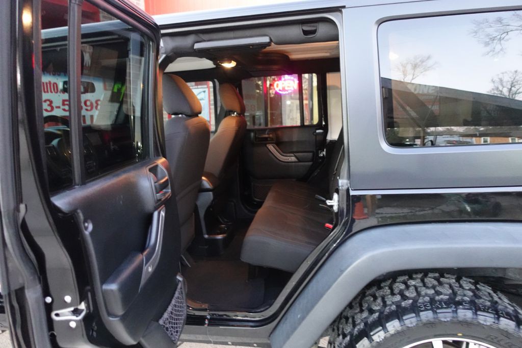 2017 Jeep Wrangler Unlimited Image 33