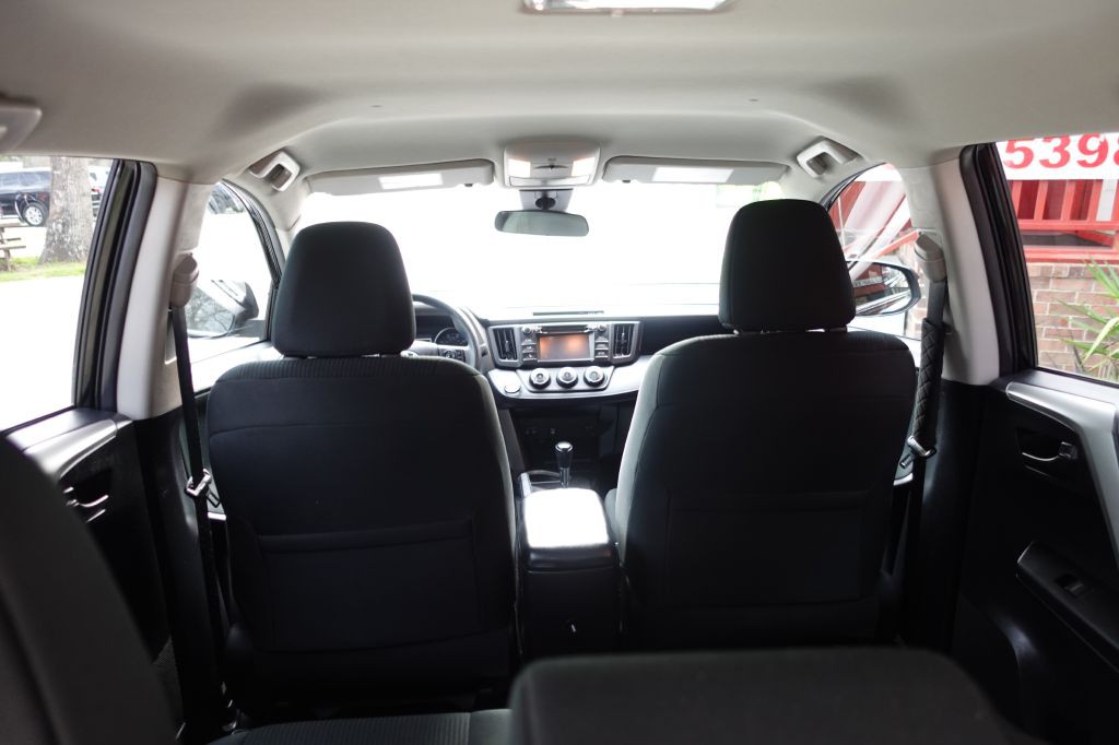 2018 Toyota Rav4 Image 21