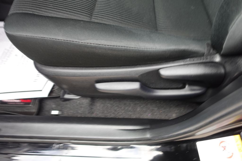 2018 Toyota Rav4 Image 32