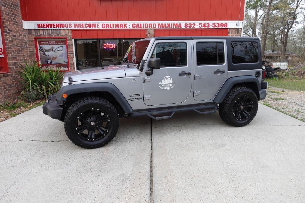 2015 Jeep Wrangler Unlimited Image 2