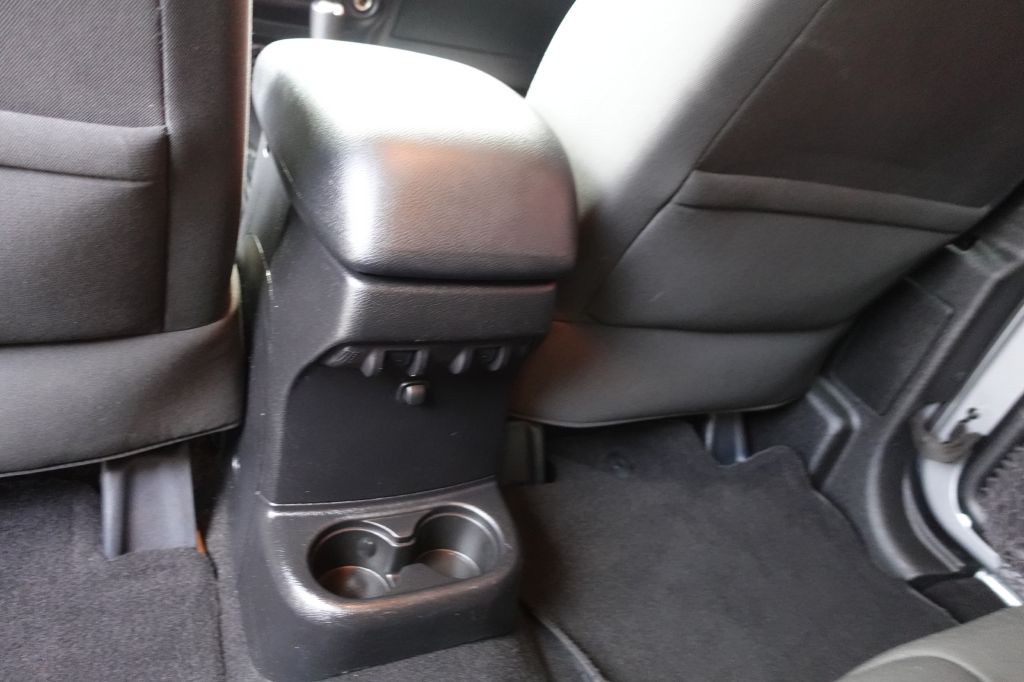 2015 Jeep Wrangler Unlimited Image 34