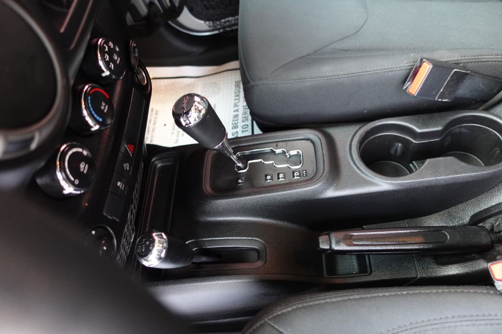 2015 Jeep Wrangler Unlimited Image 38