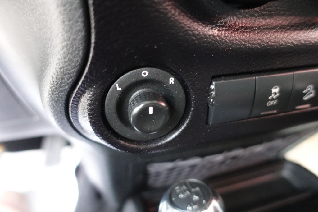 2015 Jeep Wrangler Unlimited Image 40