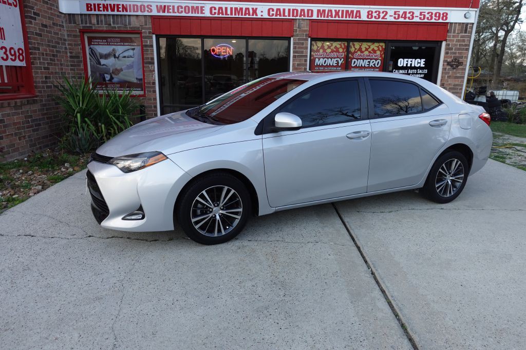 2018 Toyota Corolla Image 1