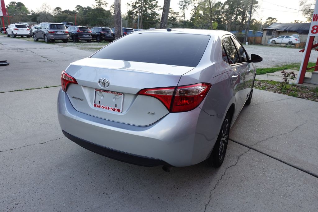 2018 Toyota Corolla Image 16