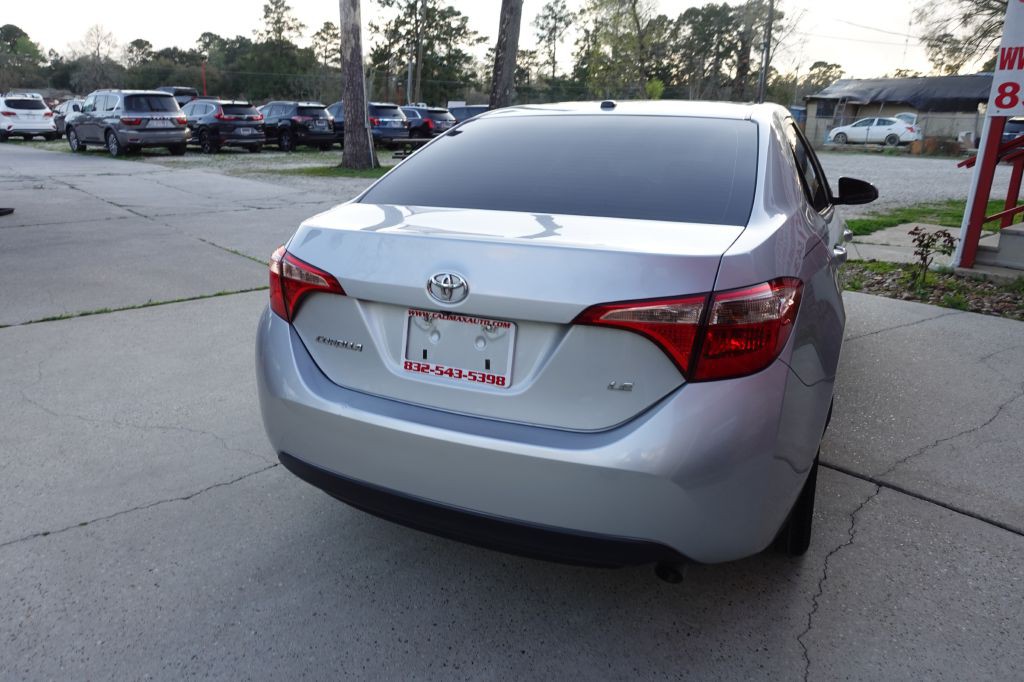 2018 Toyota Corolla Image 17