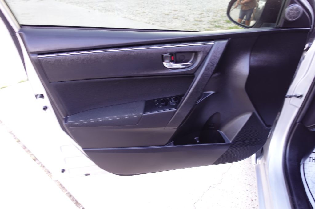 2018 Toyota Corolla Image 25