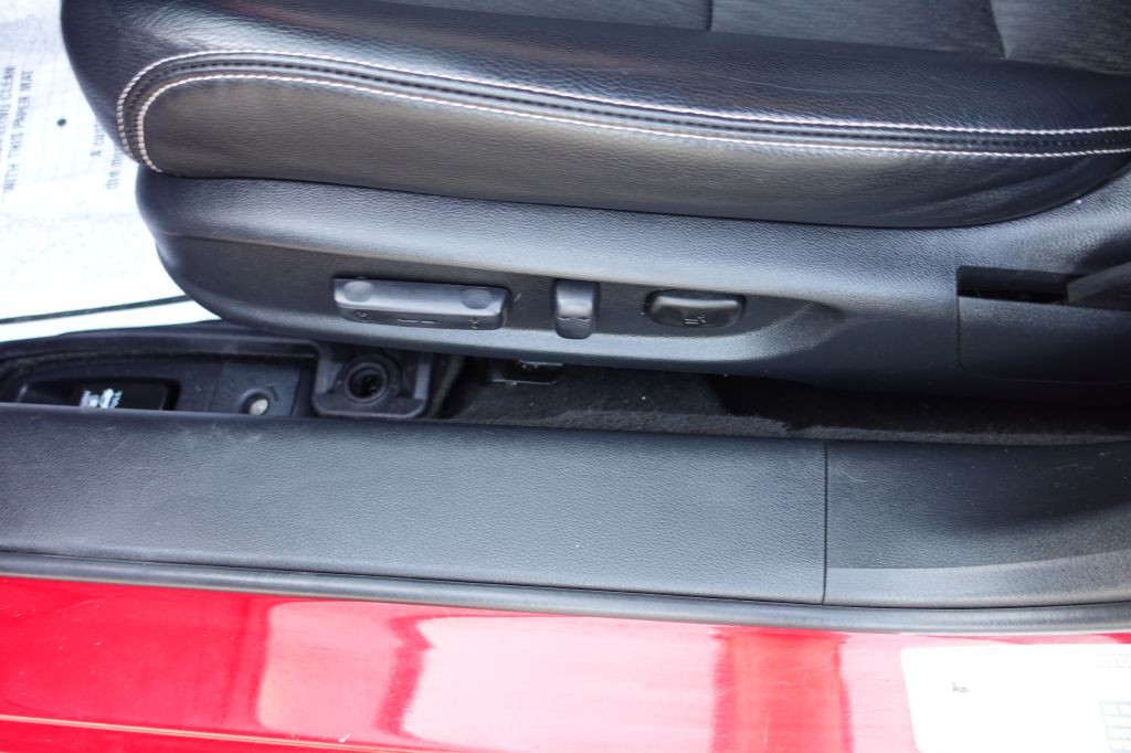 2016 Honda Accord Image 28