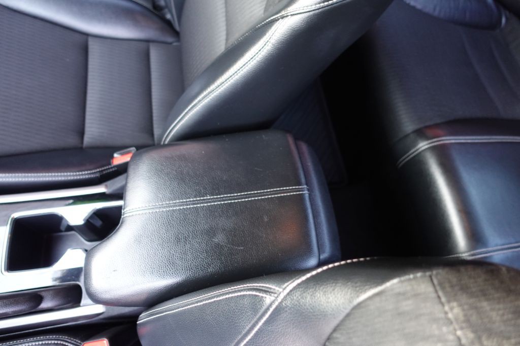 2016 Honda Accord Image 29