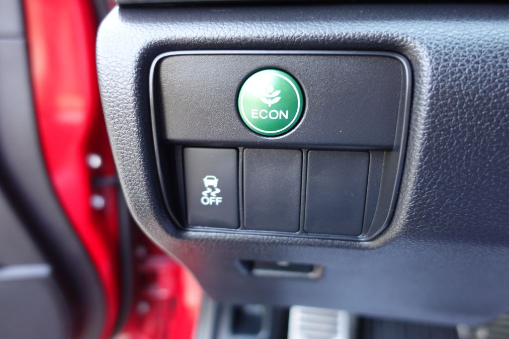 2016 Honda Accord Image 32