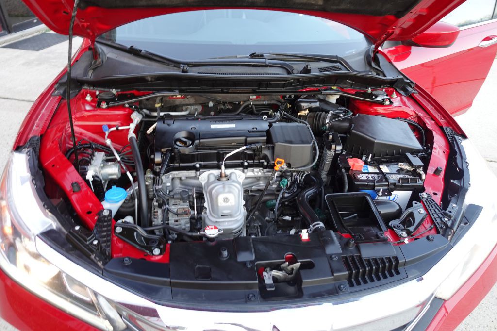 2016 Honda Accord Image 46