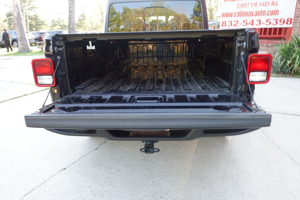 2023 Jeep Gladiator Image 21