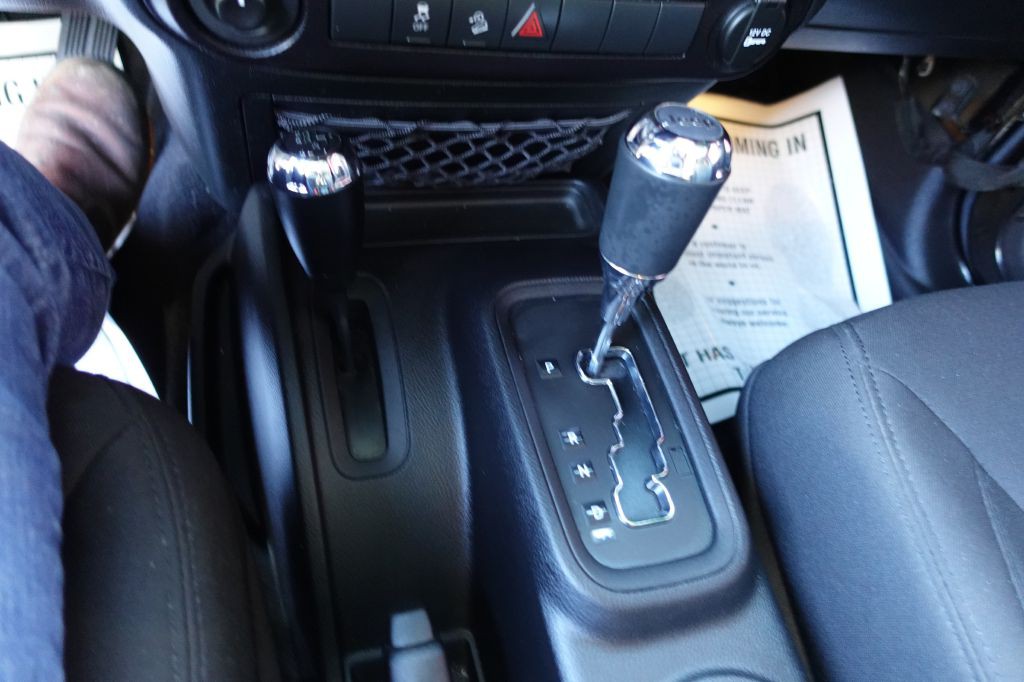 2016 Jeep Wrangler Image 29