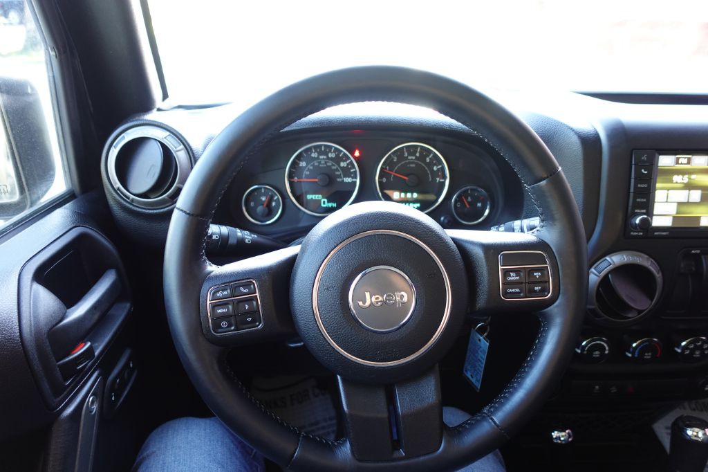 2016 Jeep Wrangler Image 38