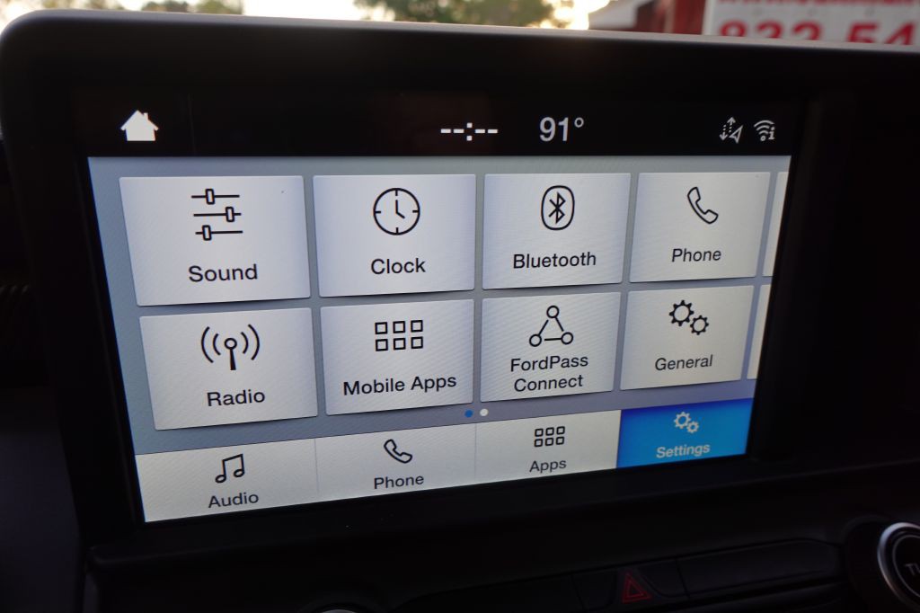 2022 Ford Maverick Image 44