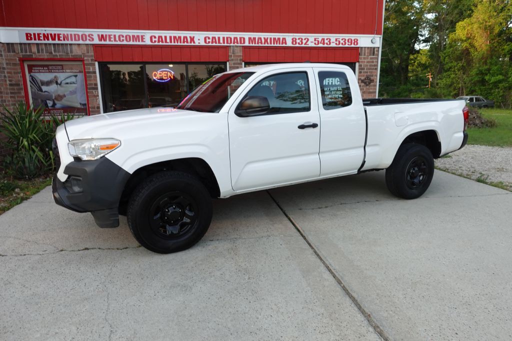 2018 Toyota Tacoma Image 3