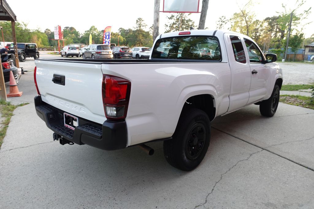 2018 Toyota Tacoma Image 13