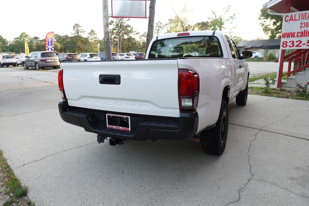 2018 Toyota Tacoma Image 15