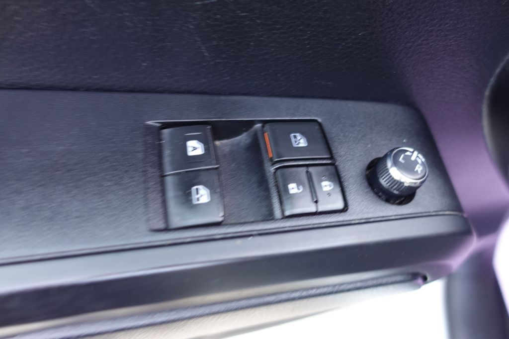 2018 Toyota Tacoma Image 25