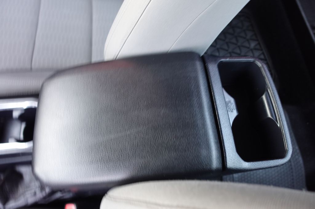 2018 Toyota Tacoma Image 28