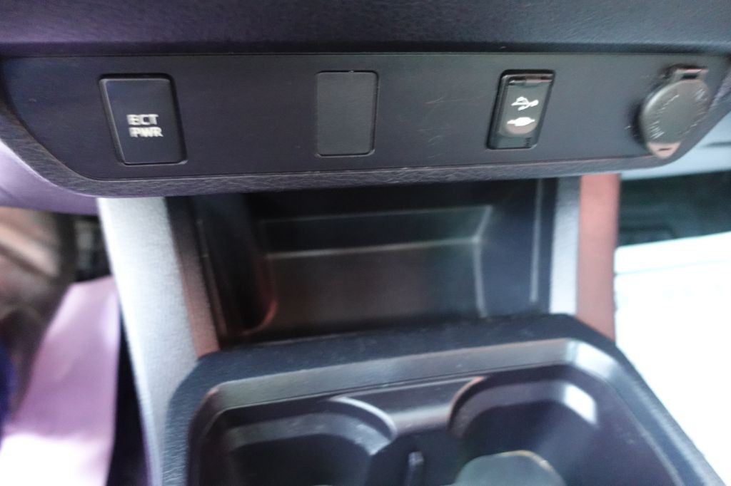 2018 Toyota Tacoma Image 31