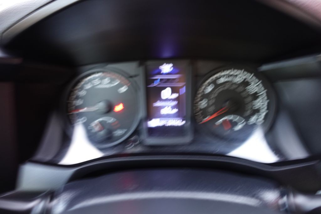 2018 Toyota Tacoma Image 35