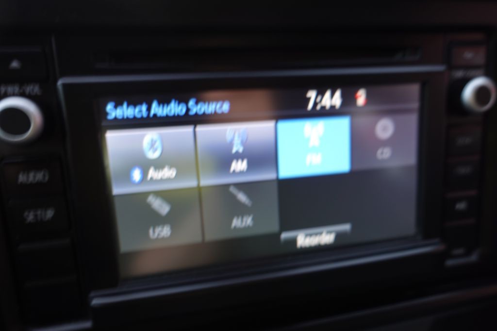 2018 Toyota Tacoma Image 36