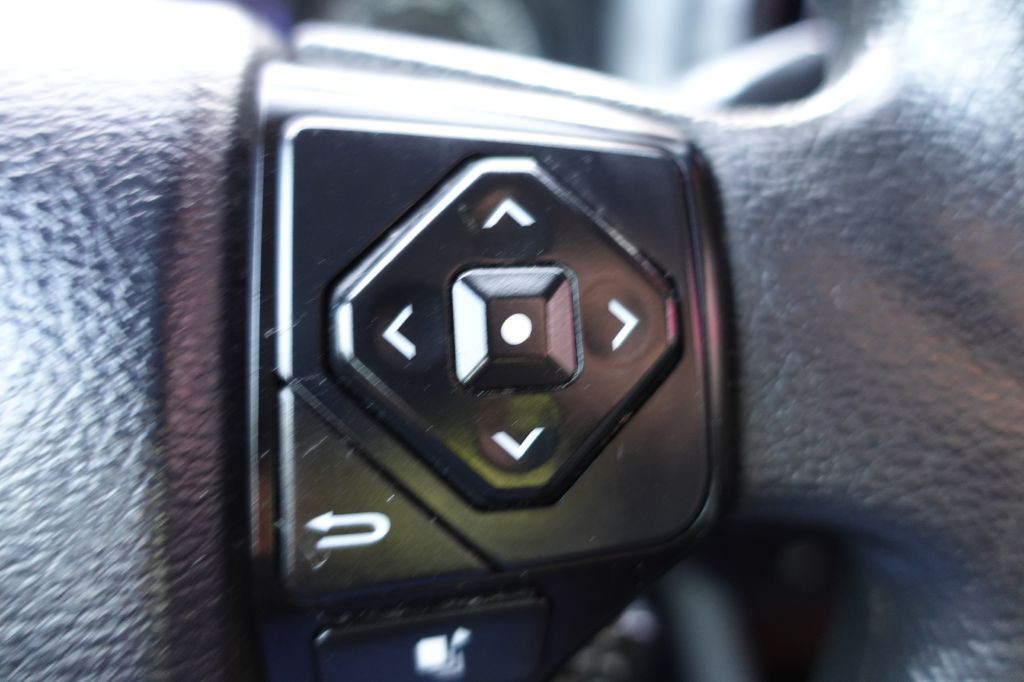 2018 Toyota Tacoma Image 39