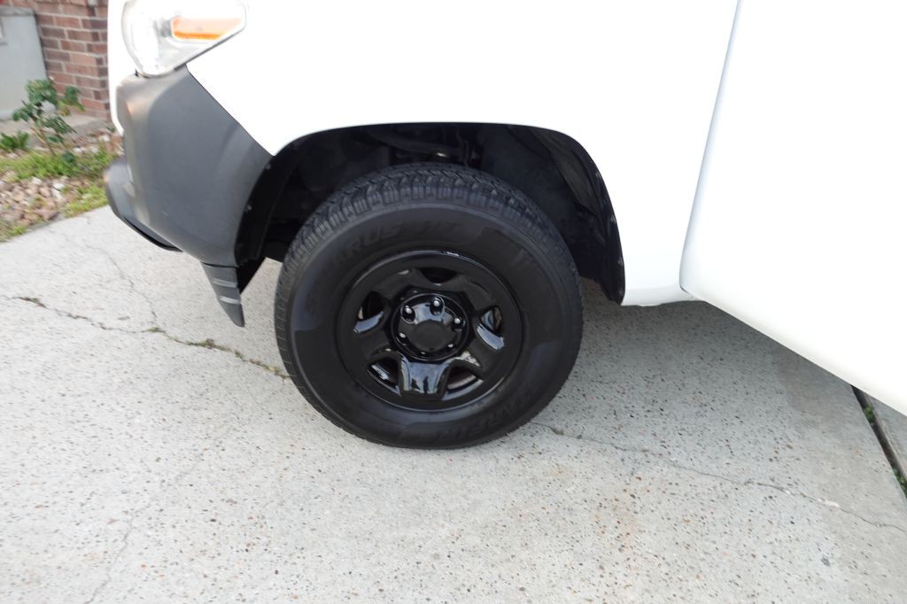 2018 Toyota Tacoma Image 43