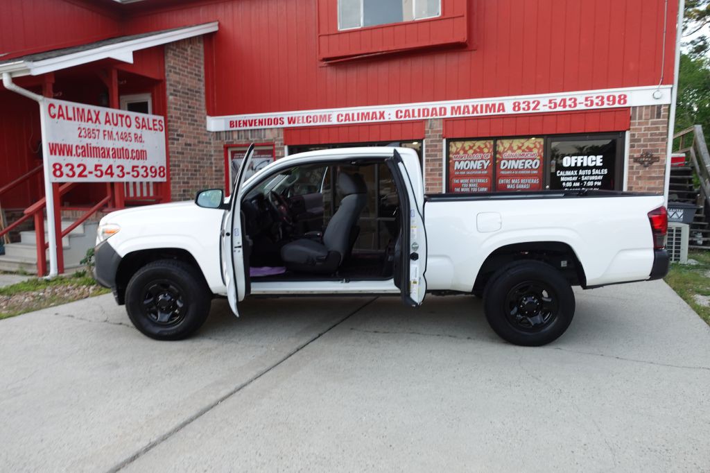 2018 Toyota Tacoma Image 48