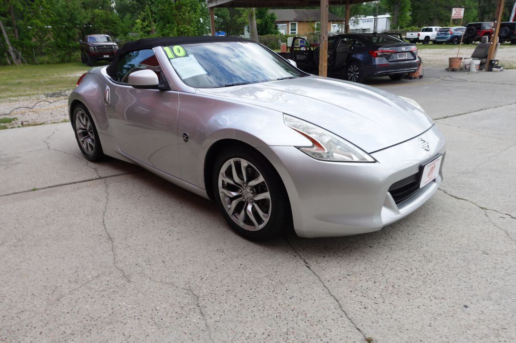 2010 Nissan 370Z Image 10