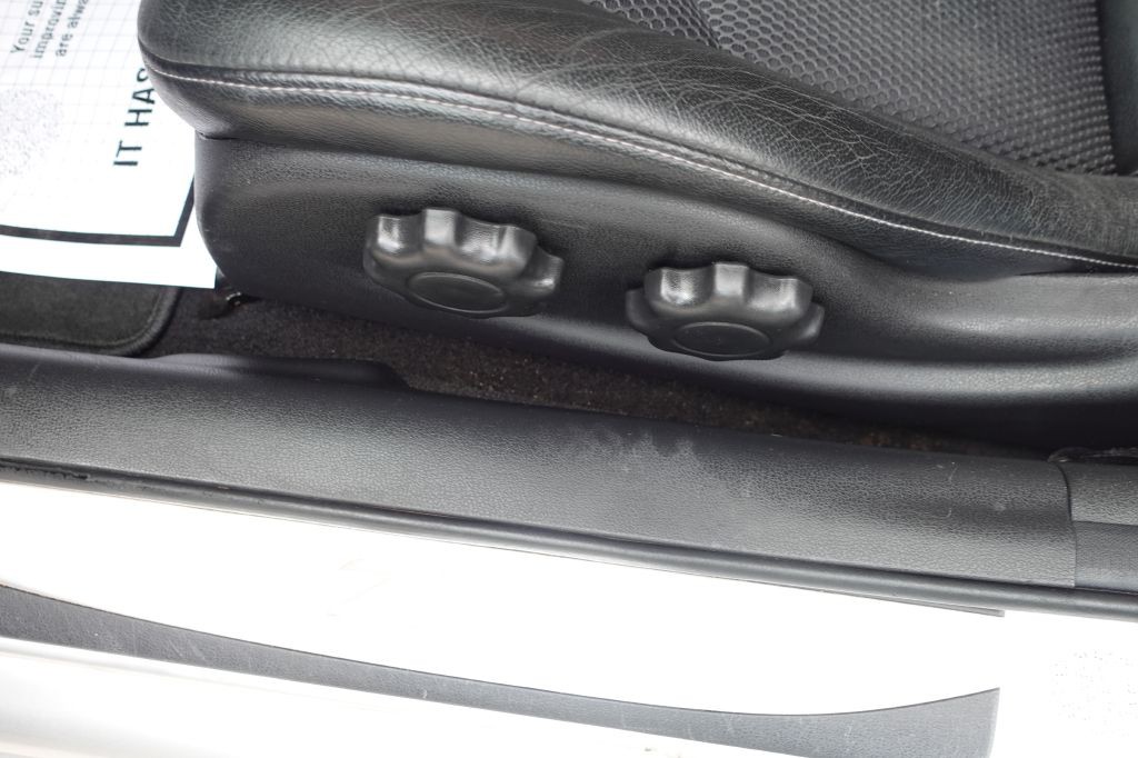 2010 Nissan 370Z Image 28