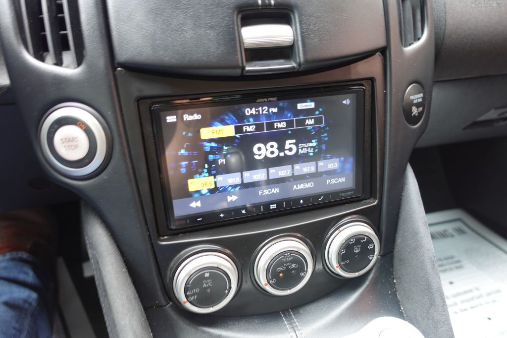 2010 Nissan 370Z Image 37