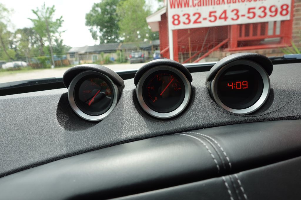 2010 Nissan 370Z Image 39