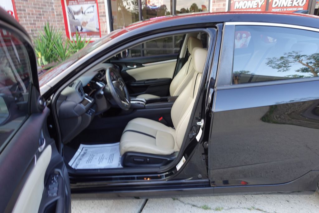 2016 Honda Civic Image 29