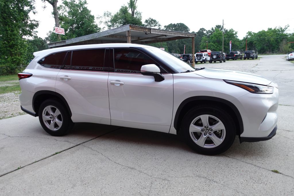 2022 Toyota Highlander Image 12