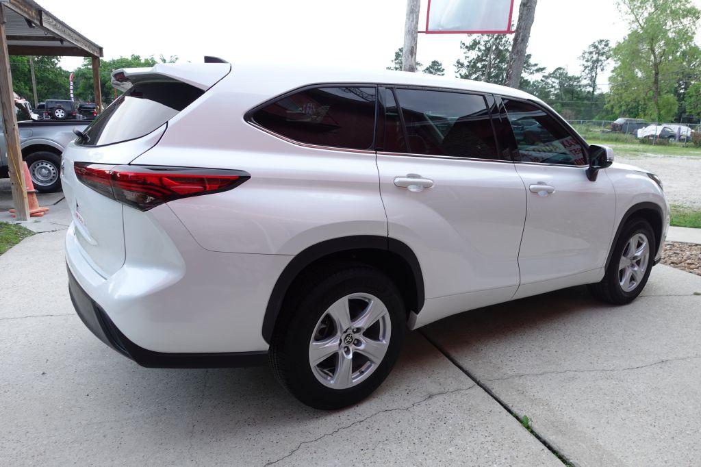 2022 Toyota Highlander Image 13
