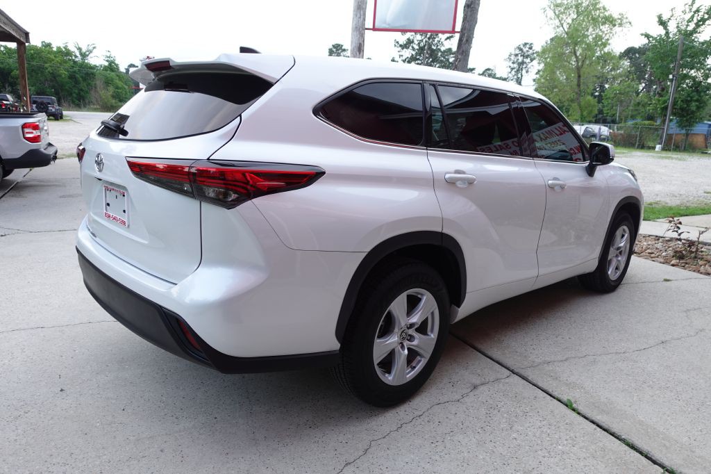 2022 Toyota Highlander Image 14