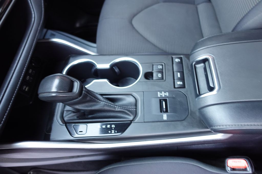 2022 Toyota Highlander Image 35
