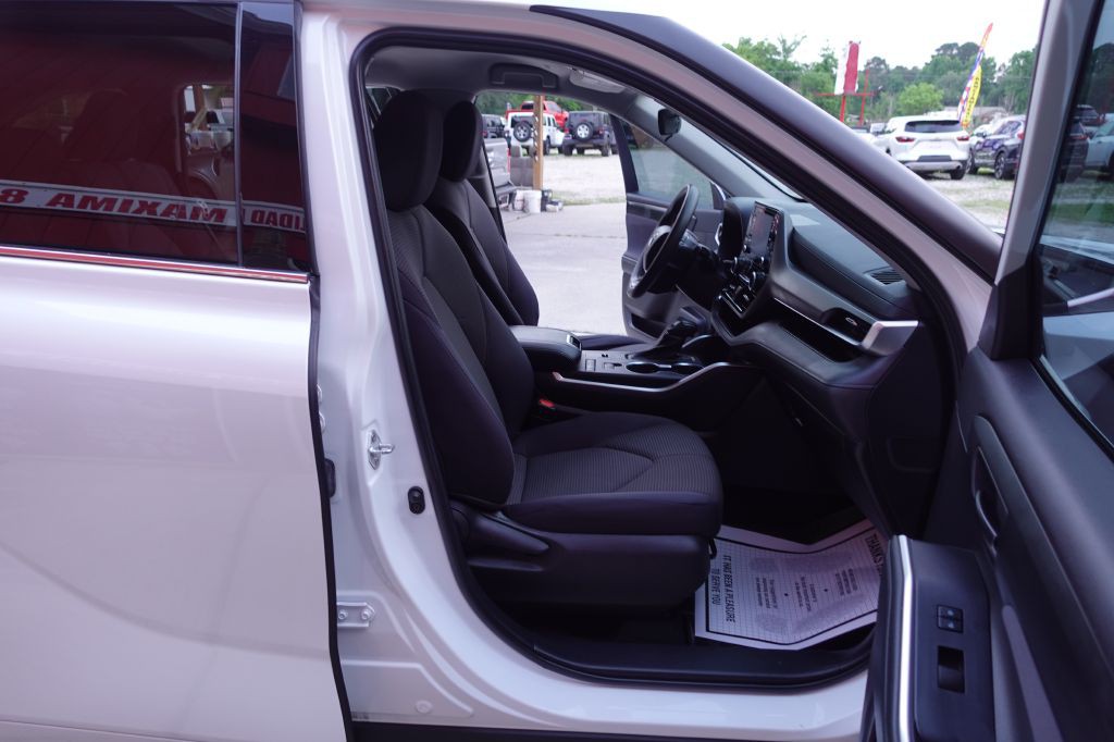2022 Toyota Highlander Image 54