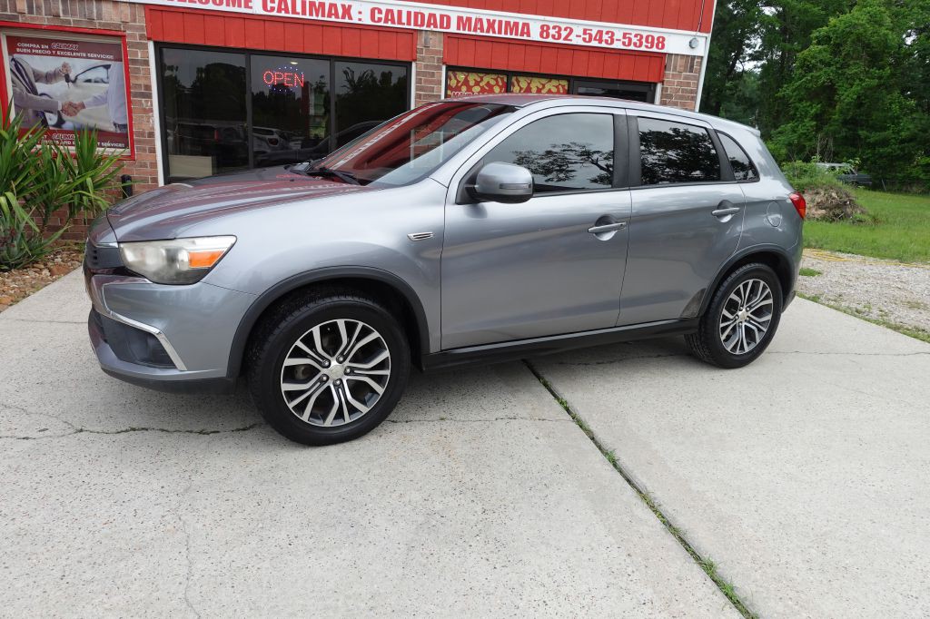 2016 Mitsubishi Outlander Image 3