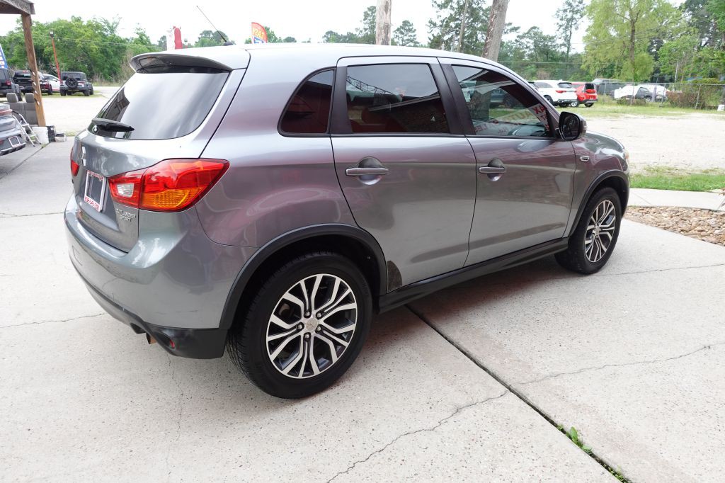 2016 Mitsubishi Outlander Image 14