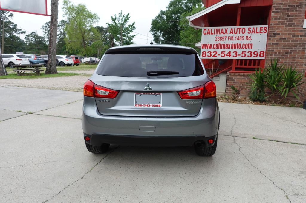 2016 Mitsubishi Outlander Image 17