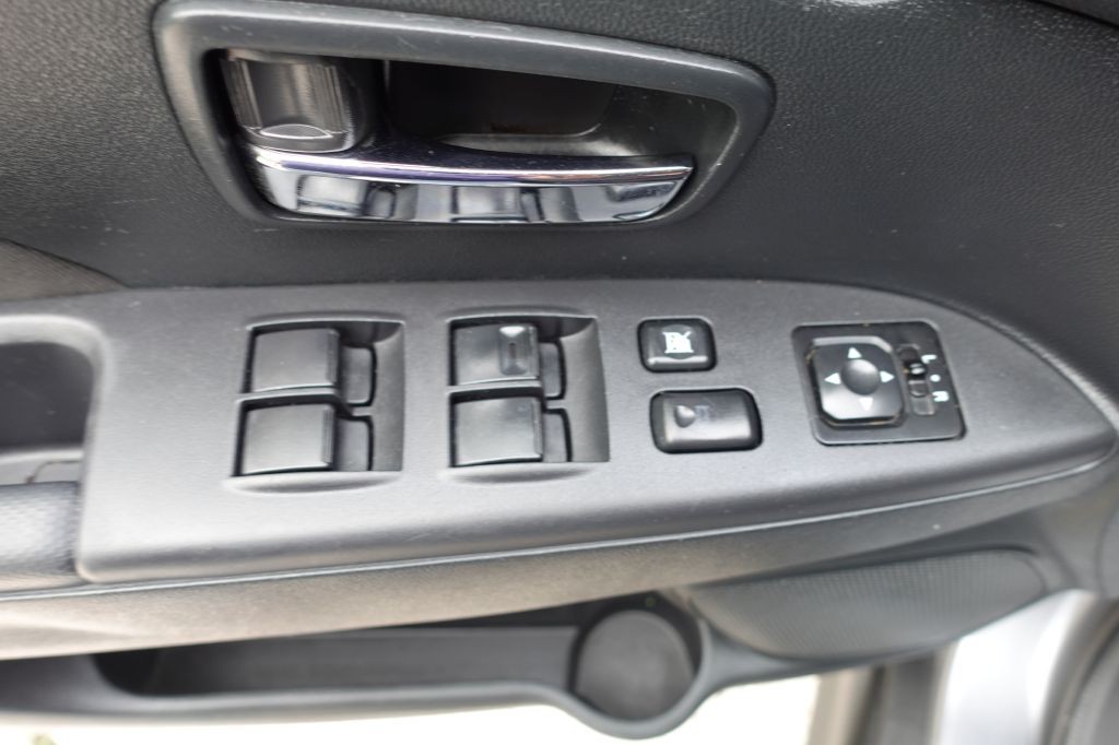 2016 Mitsubishi Outlander Image 26