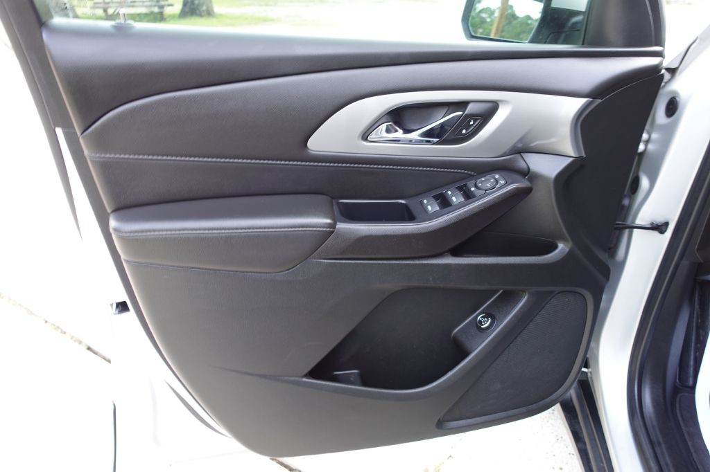 2022 Chevrolet Traverse Image 24