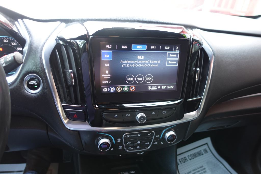 2022 Chevrolet Traverse Image 40